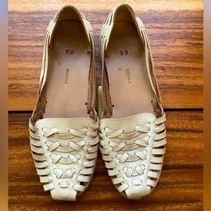 Nisolo womens Huarache sandal off white 8.5